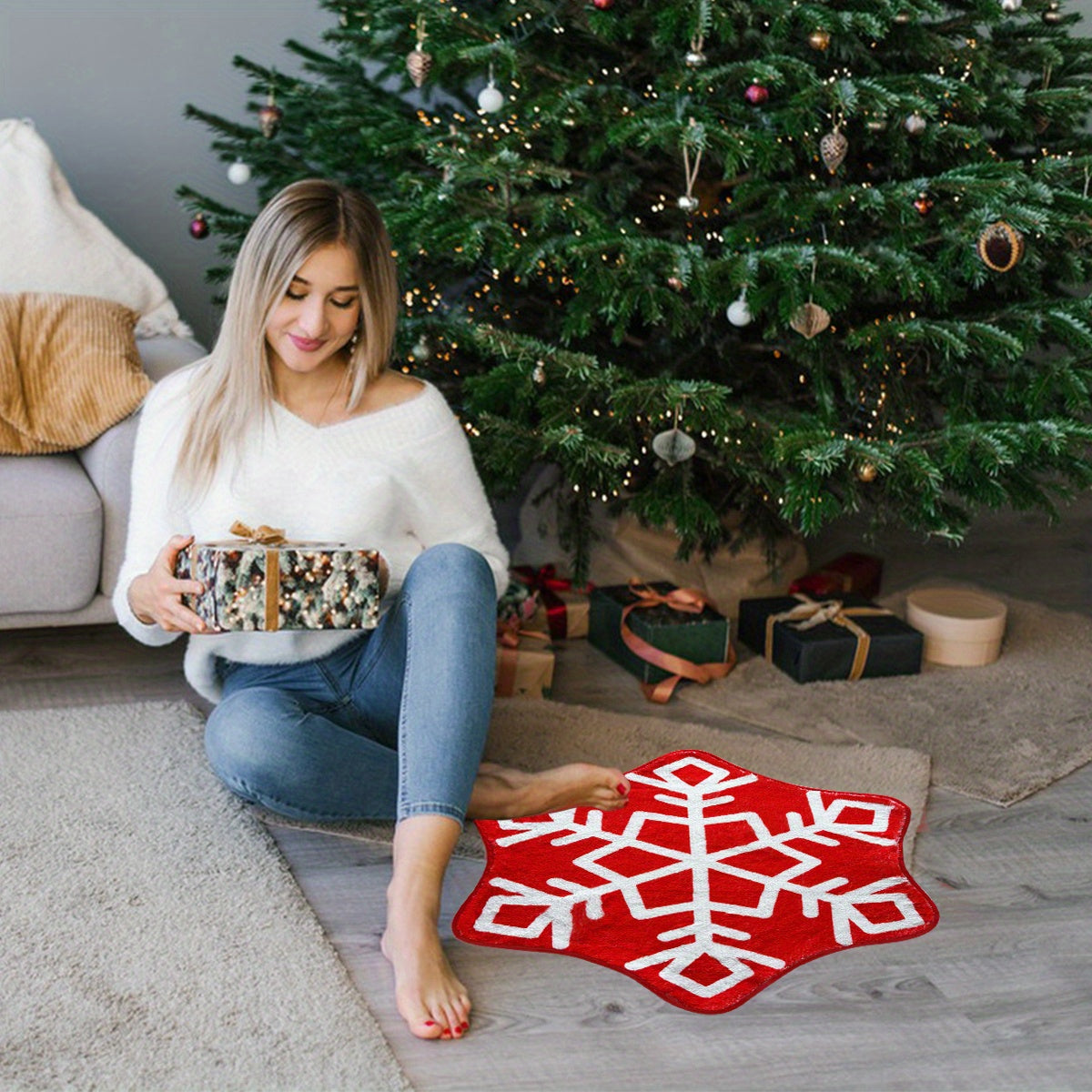 Christmas Snowflake Bathroom Rug Red Snowflake Welcome Non Slip Mat Washable Kitchen Tub Rug for Christmas New Year Party Holiday Home Decorations